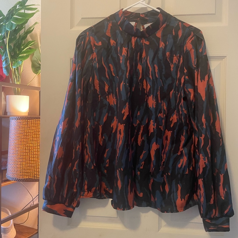 SHEIN Vibrant Abstract Top in Red and Blue-women’s top size 5
